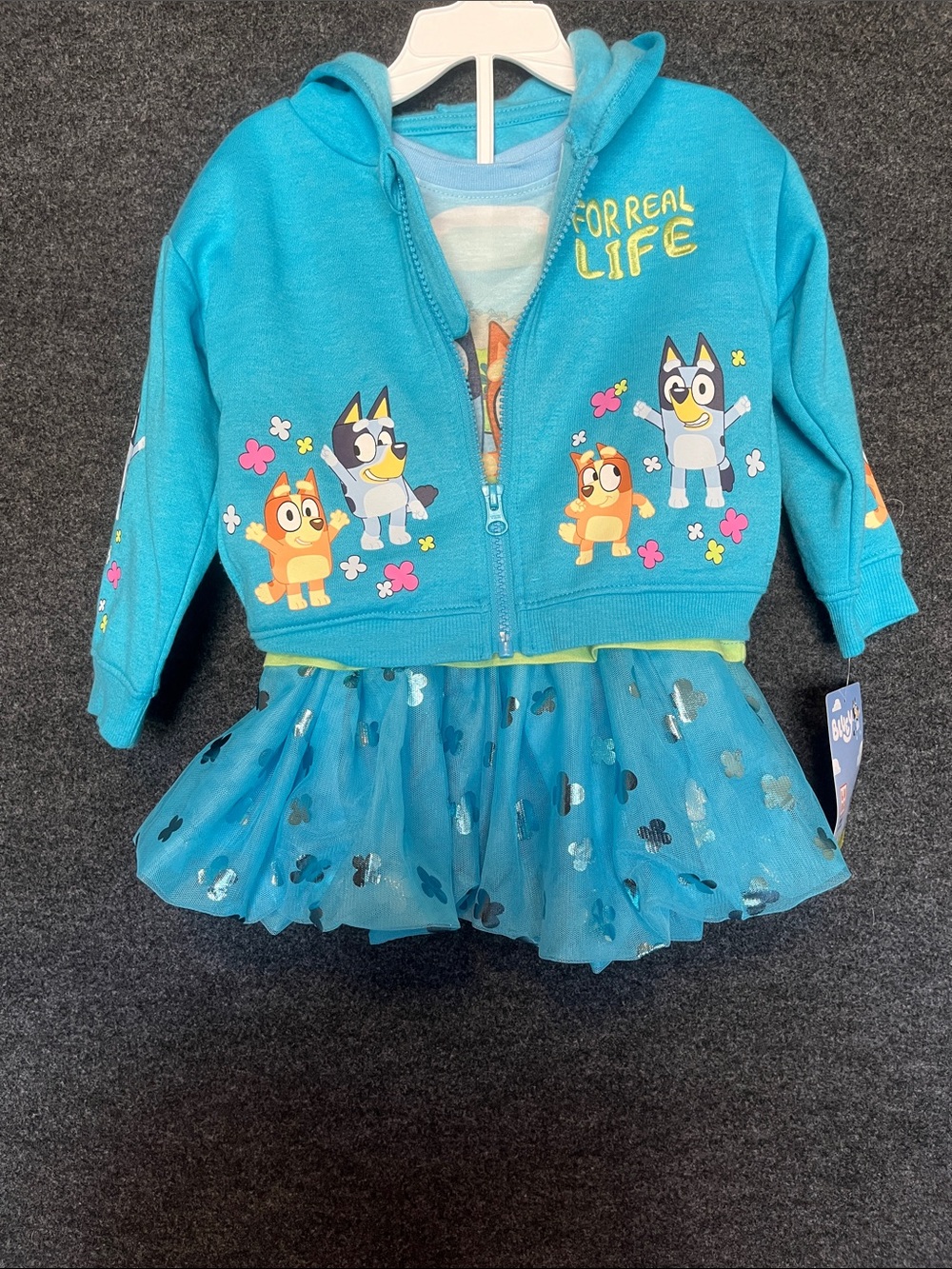 Bluey Three-Piece Set - Picture 3 of 7